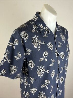 Vince Men’s Navy Blue Patterned Short-Sleeve Button-Down Shirt
